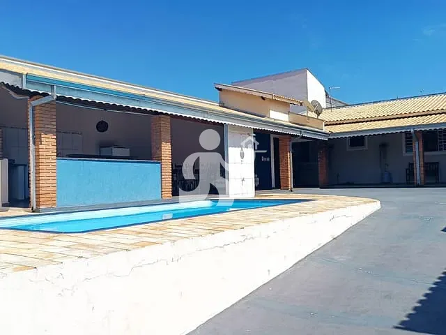 Casa com 300m² 1 quarto e 2 banheiros, à venda, no bairro Novo Horizonte em São Pedro