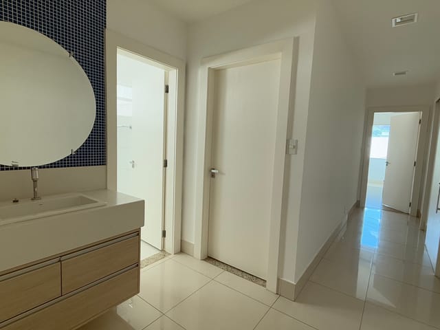 Casa 4 quartos e 5 banheiros, à venda, no bairro Belvedere em Governador Valadares