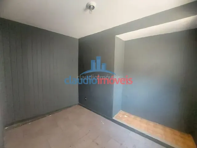 Casa 2 quartos e 1 banheiro, para alugar, no bairro Jardim Boa Vista em Barra Mansa