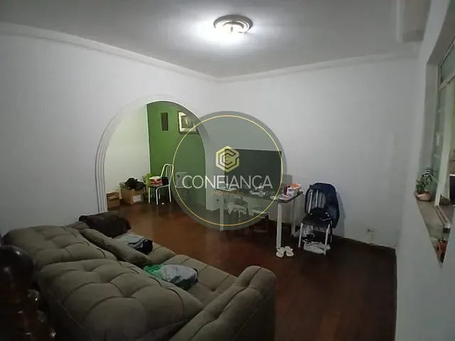Casa 2 quartos e 2 banheiros, à venda, no bairro Santa Inês em Belo Horizonte