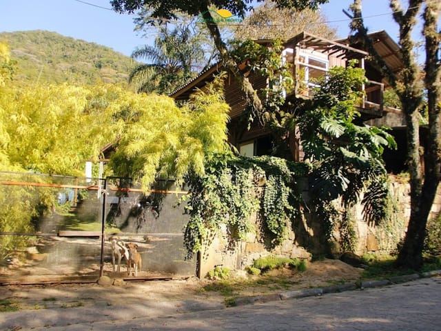Foto do Casa - Casa rústica com dois quartos em meio a natureza da Costa de Dentro - Pântano do Sul - Florianópolis/SC | Costão Sul Imóveis
