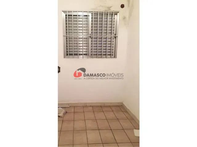 Casa com 160m² 2 quartos e 1 banheiro, à venda, no bairro Santa Maria em São Caetano do Sul