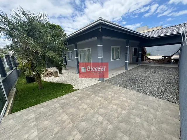 Casa 2 quartos e 2 banheiros, à venda, no bairro PRAIA ALEGRE em Penha