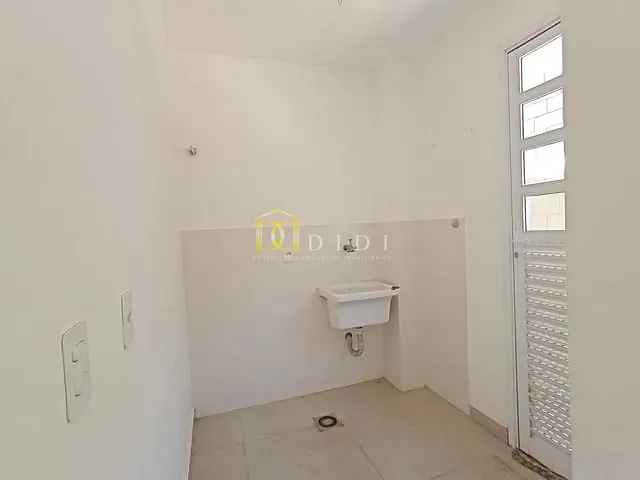 Casa 2 quartos e 3 banheiros, à venda ou para alugar, no bairro Jardim Rolando Giuli em Porto Feliz