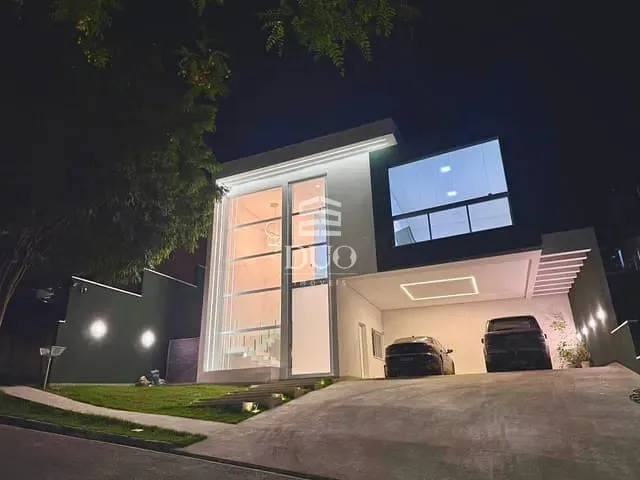 Casa com 500m² 4 quartos e 6 banheiros, à venda, no bairro Jardim Caiapiá em Cotia