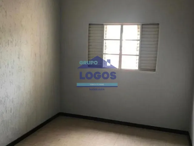 Casa com 240m² 4 quartos e 1 banheiro, à venda, no bairro Mangabeiras em João Monlevade