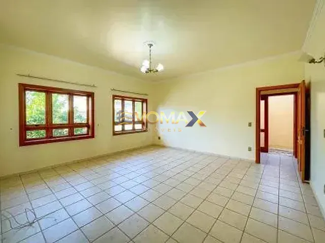 Casa 4 quartos e 7 banheiros, à venda, no bairro Jardim Marabá em Itapetininga