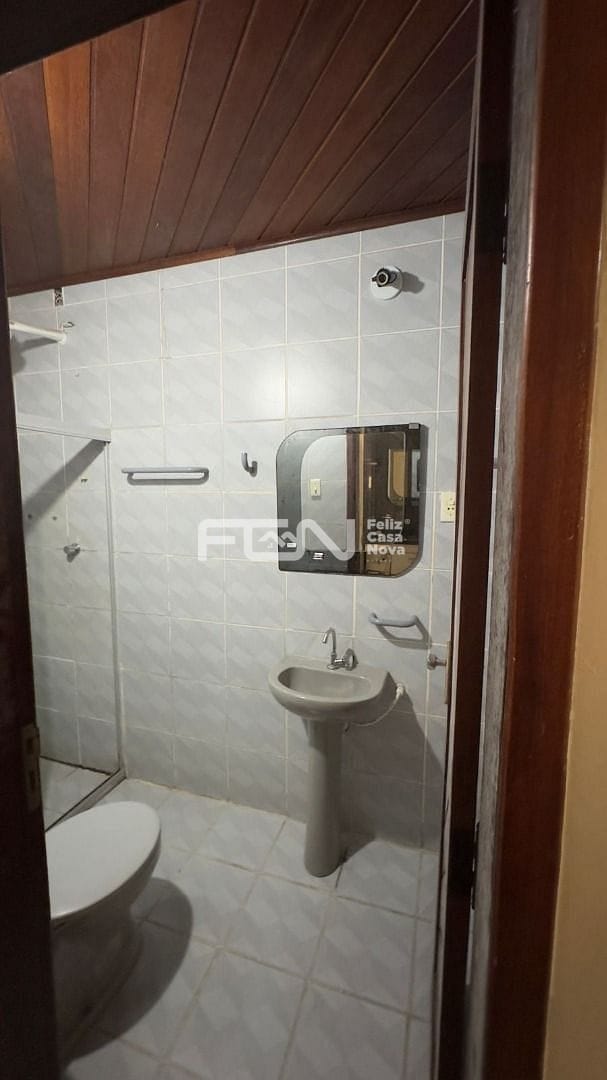Casa à venda com 4 quartos, 10m² - Foto 11