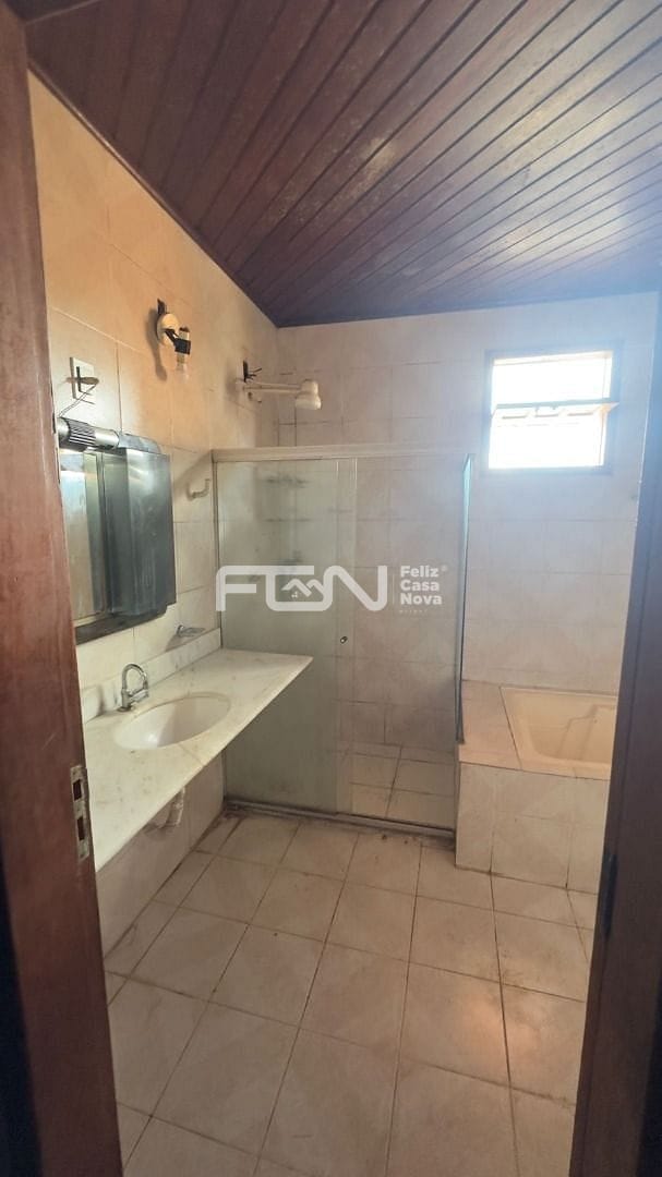 Casa à venda com 4 quartos, 10m² - Foto 21