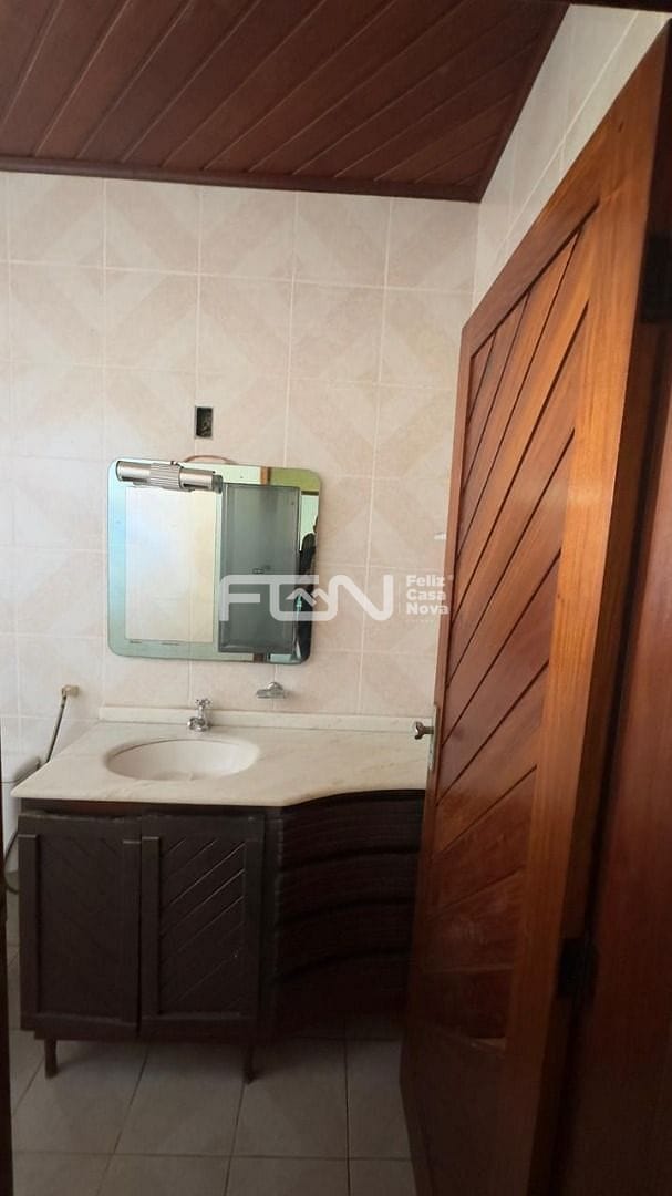 Casa à venda com 4 quartos, 10m² - Foto 26