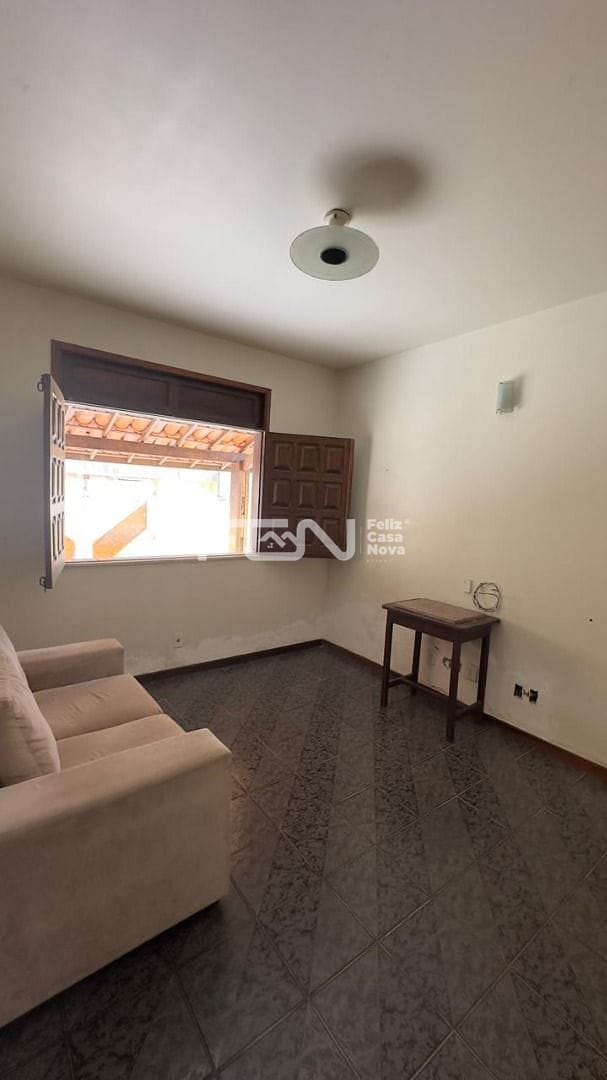 Casa à venda com 4 quartos, 10m² - Foto 5