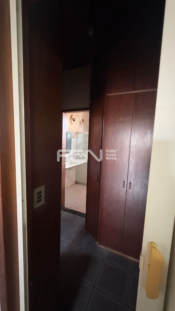 Casa à venda com 4 quartos, 10m² - Foto 20