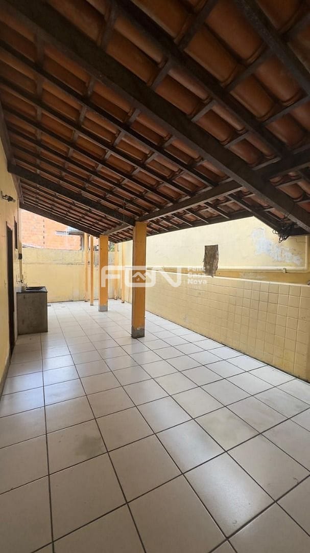 Casa à venda com 4 quartos, 10m² - Foto 31