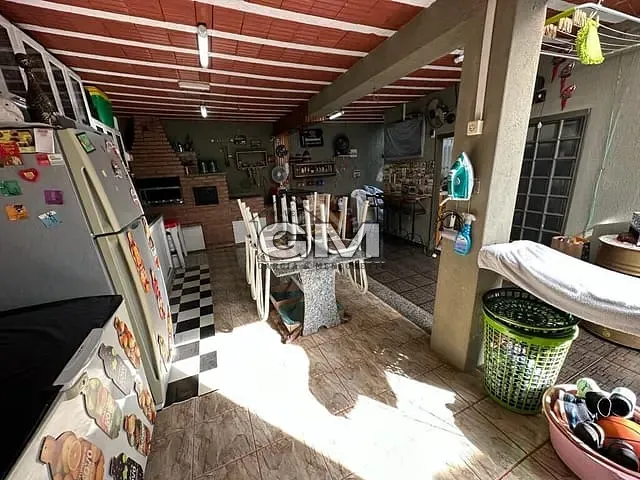 Casa com 205m² 2 quartos e 2 banheiros, à venda, no bairro Jardim Heitor Rigon em Ribeirão Preto