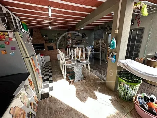 Casa com 205m² 2 quartos e 2 banheiros, à venda, no bairro Jardim Heitor Rigon em Ribeirão Preto