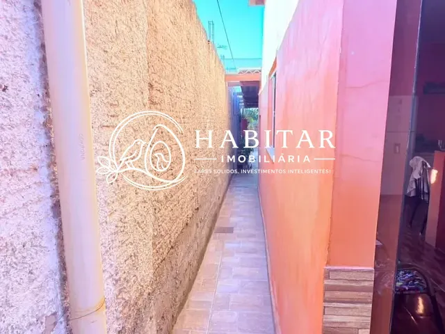 Casa 2 quartos e 1 banheiro, à venda, no bairro Universitário em Corumbá