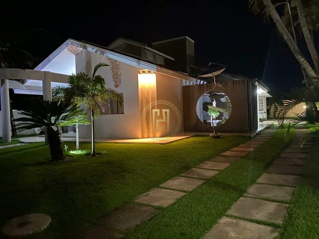 Casa com 1000m² 3 quartos e 2 banheiros, à venda, no bairro Centro em Nova Mutum