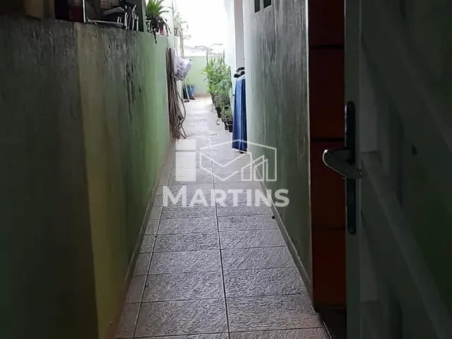 Casa 4 quartos e 2 banheiros, à venda, no bairro Parque Pirajussara em Embu das Artes