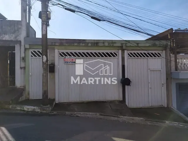 Casa 4 quartos e 2 banheiros, à venda, no bairro Parque Pirajussara em Embu das Artes