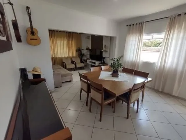 Casa com 162m² 3 quartos e 3 banheiros, à venda, no bairro Vila Bertini em Americana