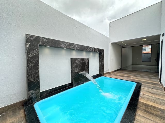 Casa com 200m² 3 quartos e 4 banheiros, à venda, no bairro Taguatinga Norte (Taguatinga) em Brasília