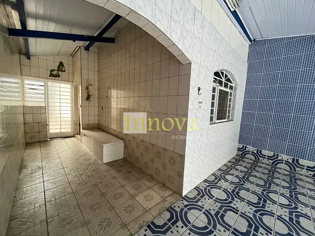 Casa com 125m² 2 quartos e 2 banheiros, à venda, no bairro Jardim Itaúna em Caraguatatuba