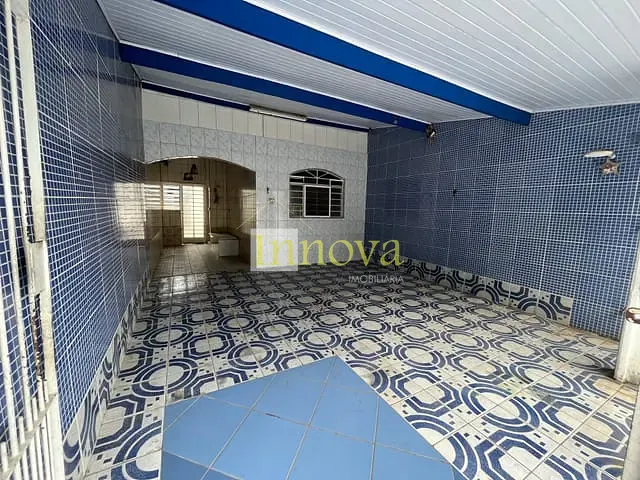 Casa com 125m² 2 quartos e 2 banheiros, à venda, no bairro Jardim Itaúna em Caraguatatuba