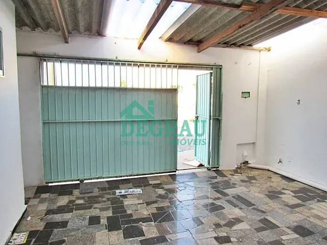 Casa com 200m² 2 quartos e 1 banheiro, à venda, no bairro Conjunto Habitacional Tancredo Neves em Itapeva