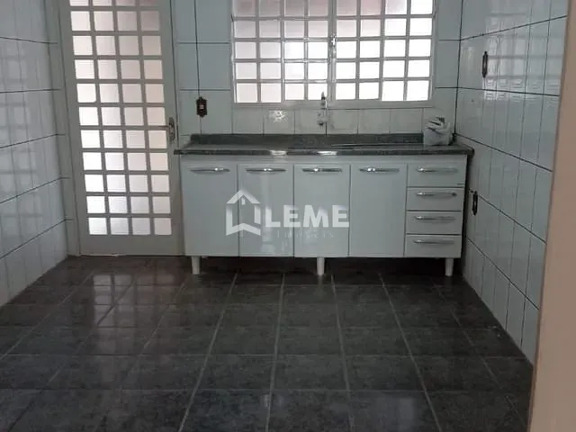 Casa com 240m² 3 quartos e 1 banheiro, à venda, no bairro Condomínio Casas do Monte Belo em Mococa