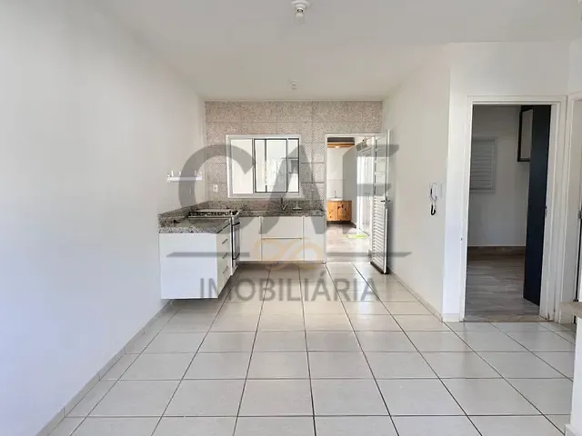 Casa com 170m² 2 quartos e 2 banheiros, à venda, no bairro Vila das Tulipas em Holambra