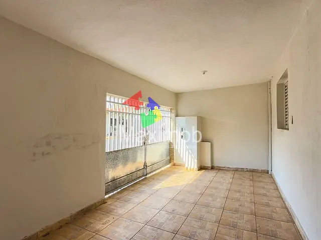 Casa 2 quartos e 1 banheiro, para alugar, no bairro Loteamento João de Barros em Itapira
