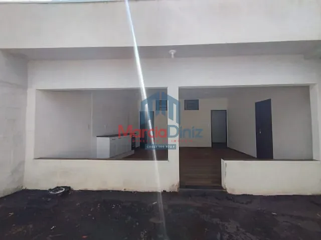 Casa com 313m² 3 quartos e 1 banheiro, à venda, no bairro Vila São Francisco em Ituverava