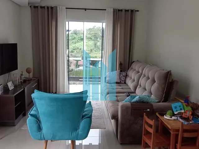 Casa com 275m² 3 quartos e 3 banheiros, à venda, no bairro Residencial Tiradentes em Poços de Caldas
