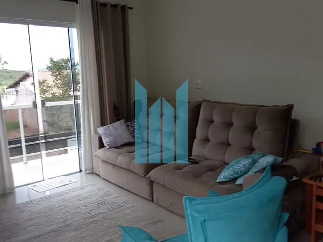 Casa com 275m² 3 quartos e 3 banheiros, à venda, no bairro Residencial Tiradentes em Poços de Caldas