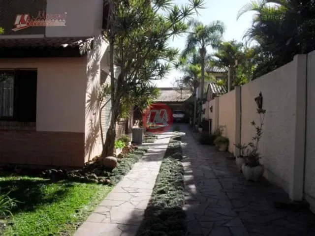 Casa com 650m² 4 quartos e 4 banheiros, à venda, no bairro Ipanema em Porto Alegre