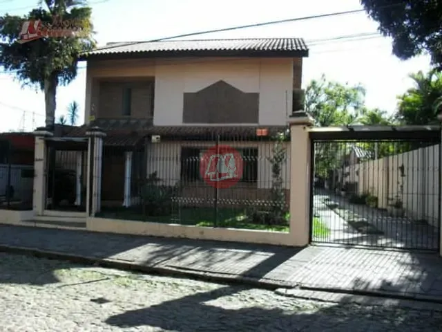 Casa com 650m² 4 quartos e 4 banheiros, à venda, no bairro Ipanema em Porto Alegre