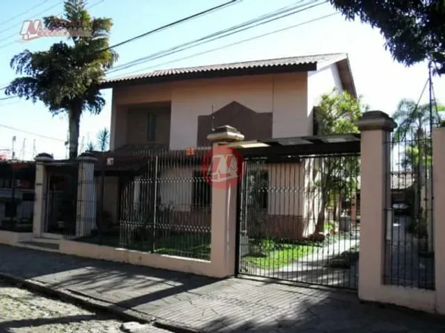 Casa com 650m² 4 quartos e 4 banheiros, à venda, no bairro Ipanema em Porto Alegre