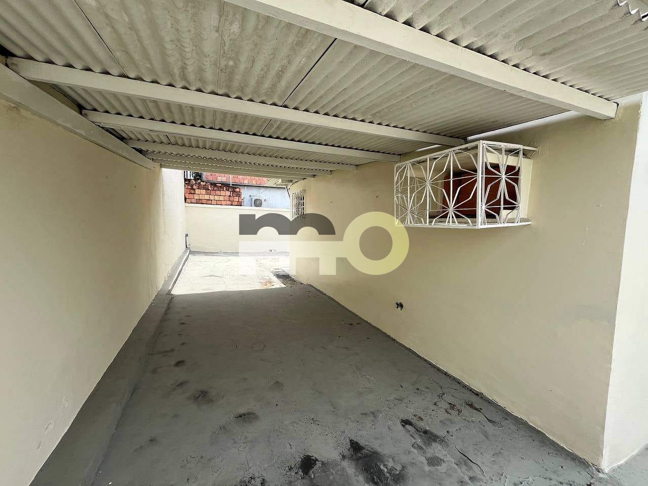 Casa à venda com 2 quartos, 70m² - Foto 13