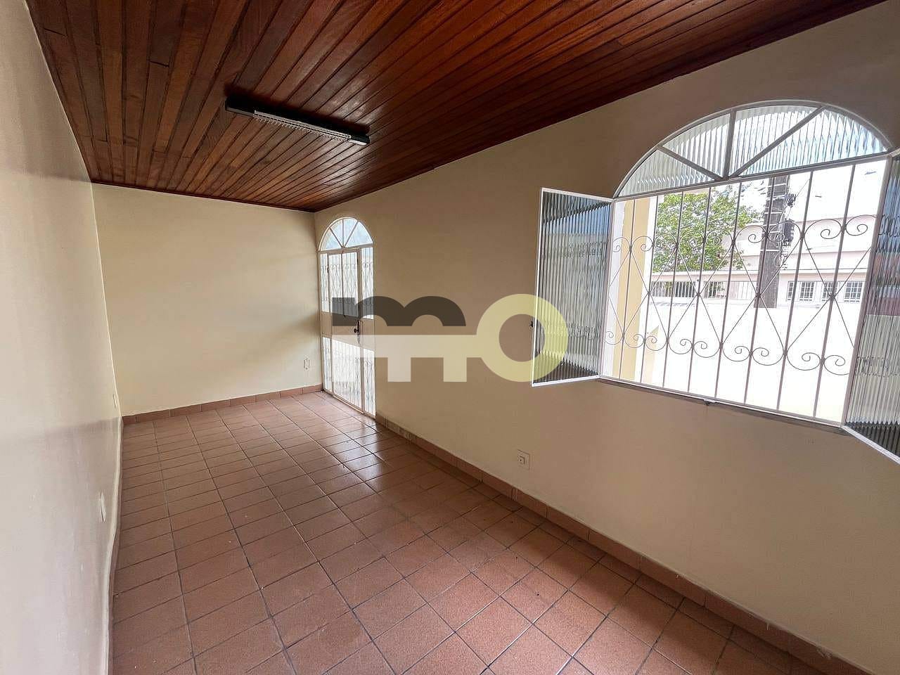 Casa à venda com 2 quartos, 70m² - Foto 12