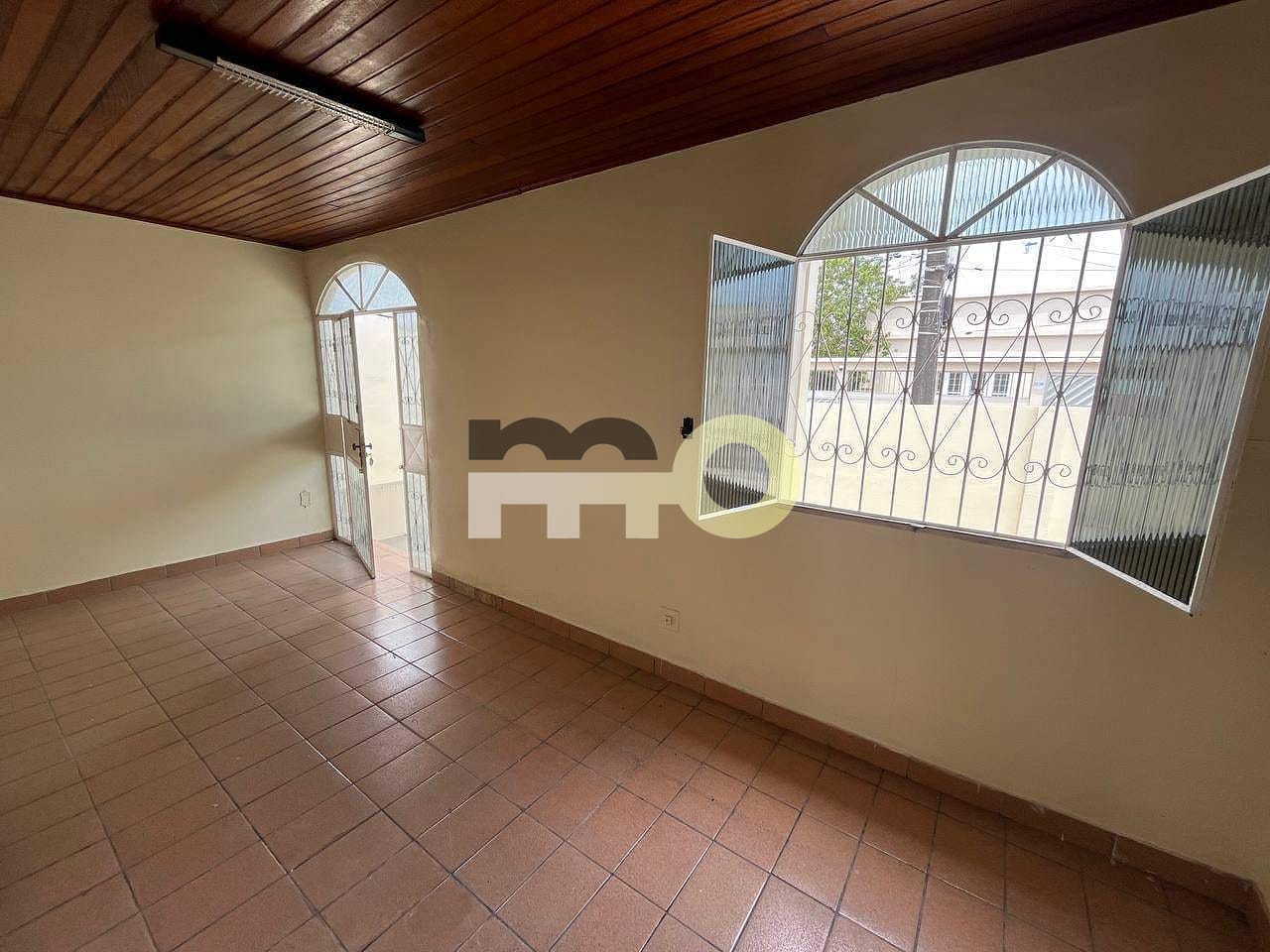 Casa à venda com 2 quartos, 70m² - Foto 10