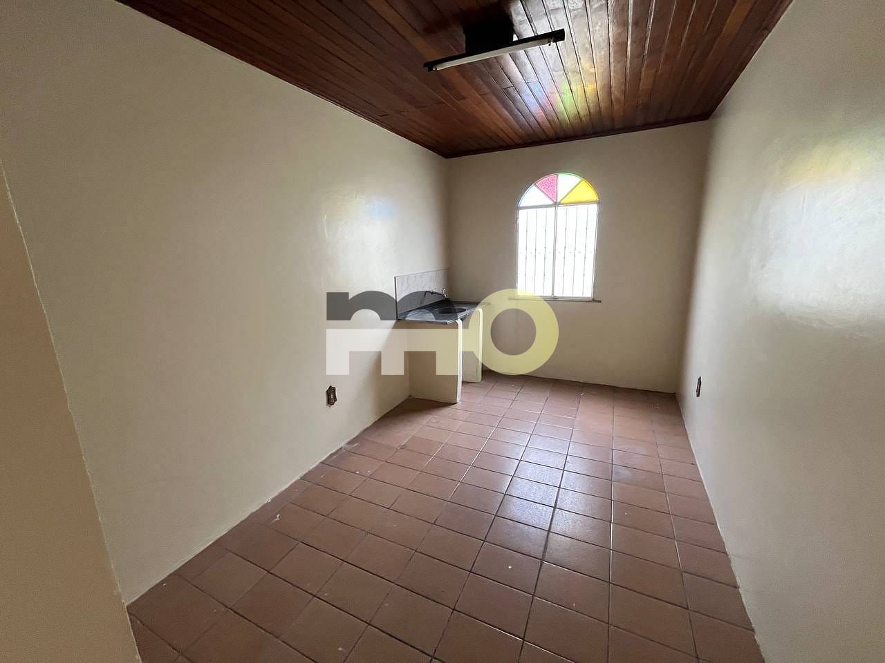 Casa à venda com 2 quartos, 70m² - Foto 9