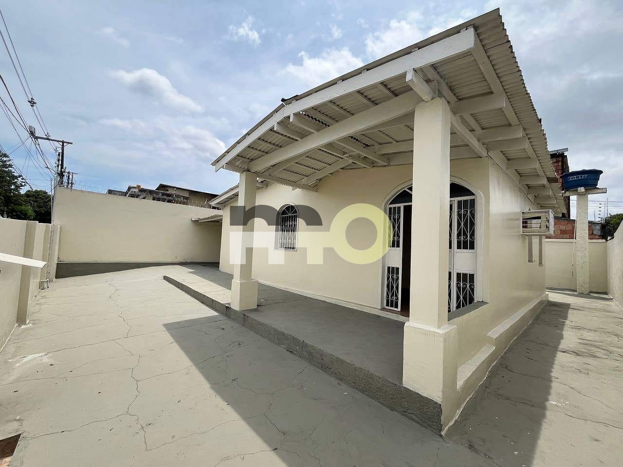 Casa à venda com 2 quartos, 70m² - Foto 3