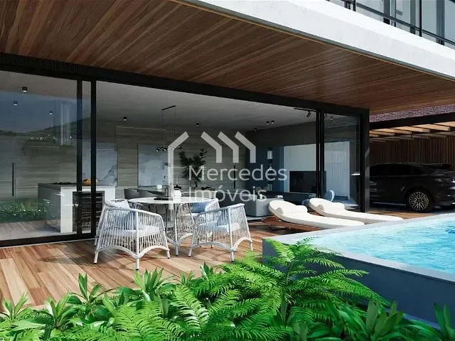 Casa com 404m² 4 quartos e 6 banheiros, à venda, no bairro Itapema em Balneário Camboriú