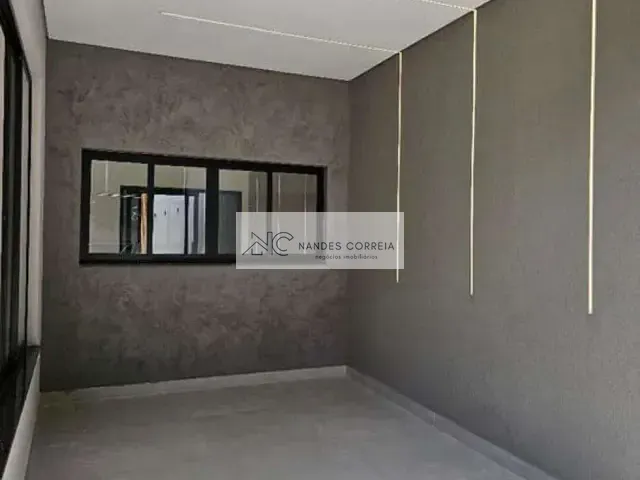 Casa 3 quartos e 2 banheiros, à venda, no bairro Parque Residencial Joaquim Toledo Piza em Londrina
