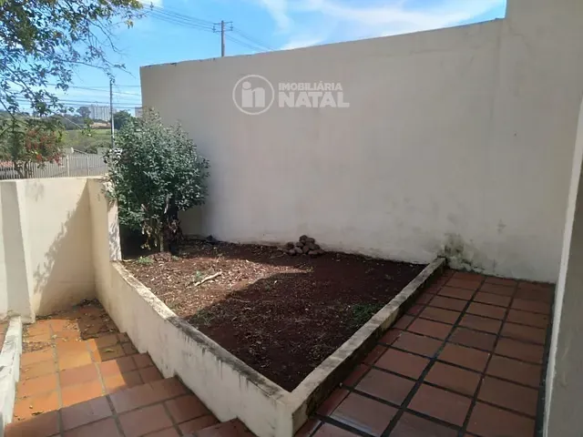 Casa com 275m² 3 quartos e 2 banheiros, à venda, no bairro Jardim Maringá em Londrina