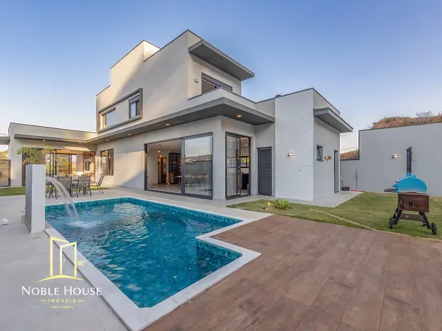 Casa com 750m² 3 quartos e 5 banheiros, à venda, no bairro Observatório em Vinhedo