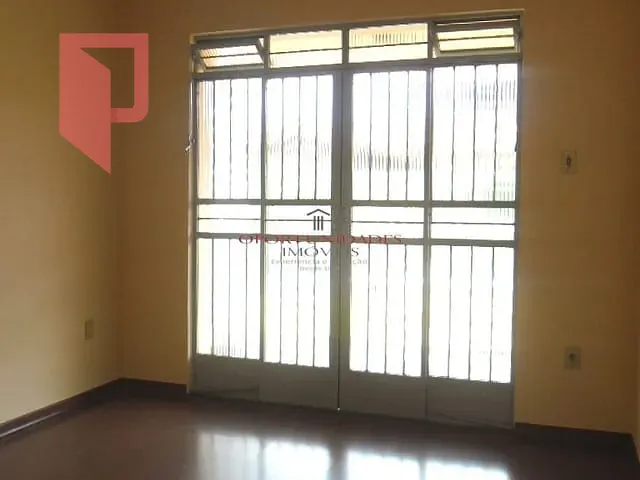 Casa com 120m² 2 quartos e 2 banheiros, à venda, no bairro Novo Glória em Belo Horizonte