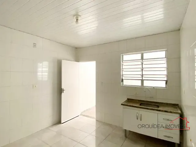 Casa com 45m² 2 quartos e 1 banheiro, para alugar, no bairro Vila Santo Estéfano em São Paulo