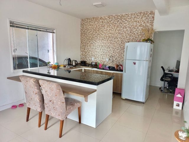 Casa com 330m² 1 quarto e 1 banheiro, à venda, no bairro Florida em Guaíba