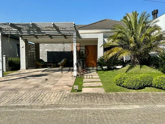 Casa com 365m² 3 quartos e 3 banheiros, à venda, no bairro 00 em Capão da Canoa